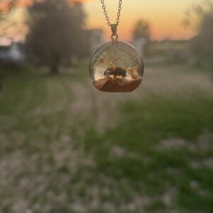 Women's necklace (Bee)