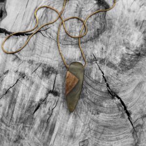 Women’s necklace