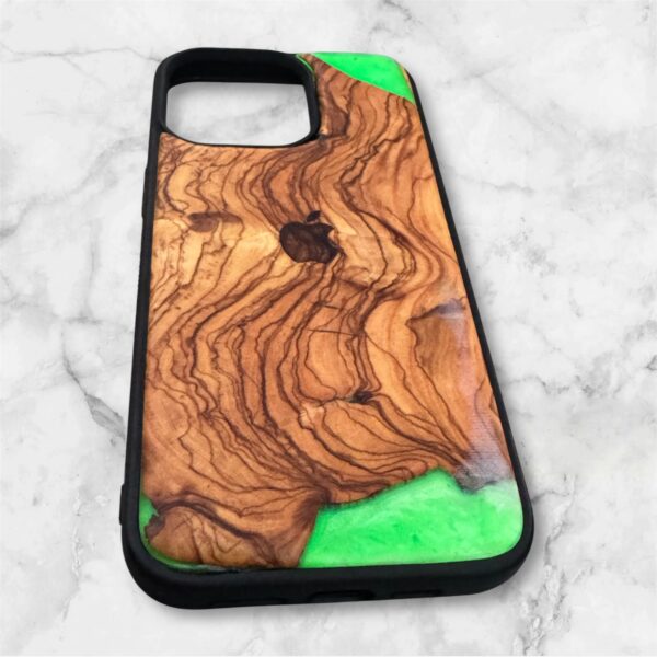 Cover case from olive wood and epoxy resin for iPhone 15 pro max - Image 2